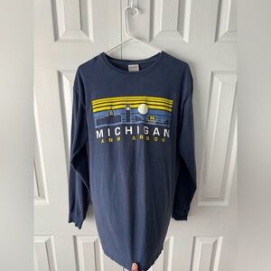 University of Michigan Long Sleeve T-Shirt Size M Blue Maize Ann Arbor Michigan